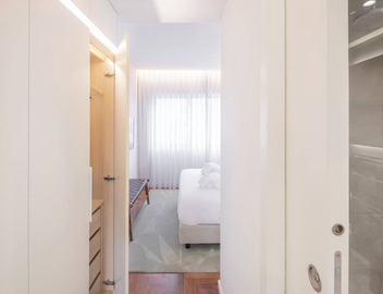 2-Bedroom Apartment w/Comfort, Balcony & Services in the Heart of Avenidas Novas 3