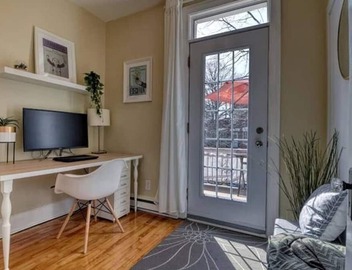 Montreal ~ Cozy & Chic City Condo 4