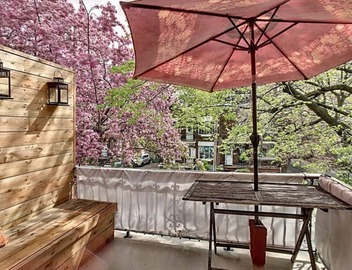Montreal ~ Cozy & Chic City Condo 2