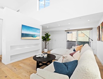 The Diamond Dune' Luxury Santa Monica Home Walk to Beach 4BR Parking 2 Balconies 5