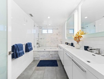 The Diamond Dune' Luxury Santa Monica Home Walk to Beach 4BR Parking 2 Balconies 5