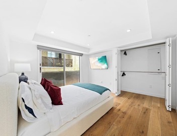 The Diamond Dune' Luxury Santa Monica Home Walk to Beach 4BR Parking 2 Balconies 3