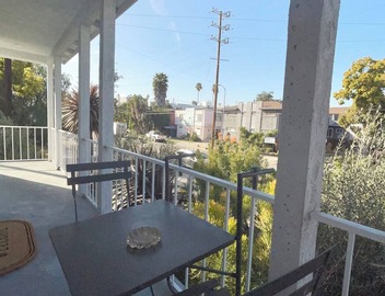 The Writer’s View-Private Top Floor Bright N Cozy Fully Equipped- Sleeps 1-2 5