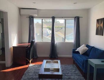 The Writer’s View-Private Top Floor Bright N Cozy Fully Equipped- Sleeps 1-2 4