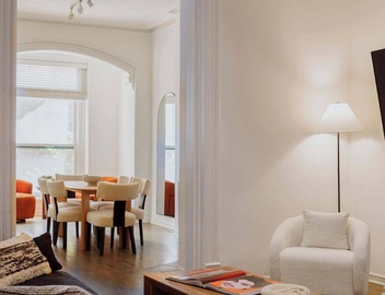 Designer Loft 2W | Heart of Gold Coast/River North 3