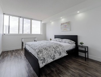 Top Luxury ~ Condo ~ Mississauga ~ Pool ~ Gym 2