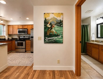 New Listing-Edelweiss Escape-In Town, Pool, Hot Tub 3