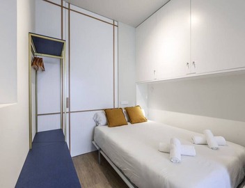 Chic Studio Steps from Gran Vía, Madrid 3