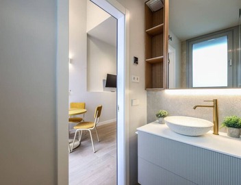 Chic Studio Steps from Gran Vía, Madrid 4