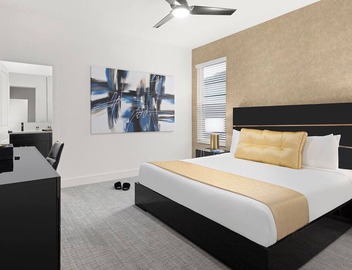 6 Bedroom Home at Villatel Orlando Resort - Private Pool, Arcade & Resort Perks 5