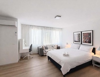 Brunswick 2B Living Near Sydney Rd w/Free Parking 4
