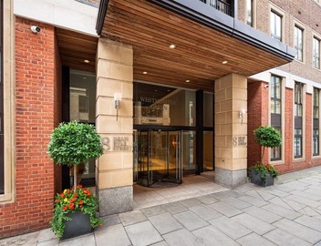 Quality 1 Bedroom Apartment Near River Thames, Parliament Square and Big Ben. 5