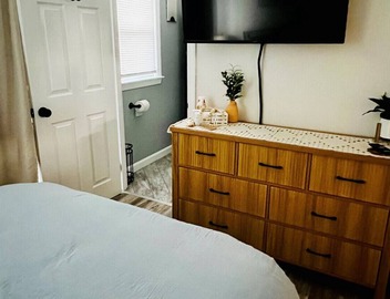 Renovated Beach Condo - Pool - Hot Tub - Fire Pit! 3