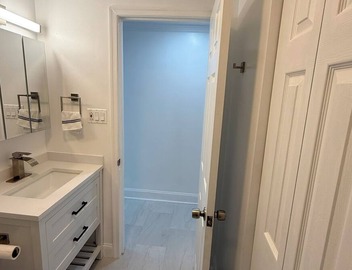 Entire 1 BR near the convention center 5