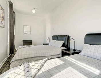 Mont-Royal Ave Apartment with Private Studio Suite 2