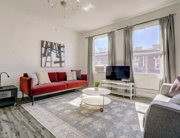 Mont-Royal Ave Apartment with Private Studio Suite 5