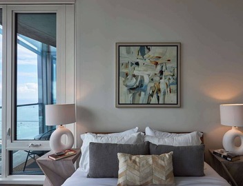 Front Row to the Lake & Skyline: Epic 60th Flr 3BR 3