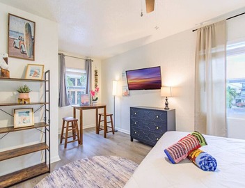Intracoastal Waterside Studio 2 Blocks to Beach 2
