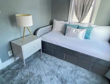 Luxurious 3 Bedroom Apartment in Chicago 4