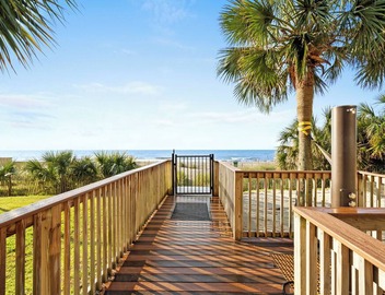 Oceanfront balcony. Dog-devoted stay. King bed + fireplace. Indoor pool, hot tubs & lazy river. Walkable to dining. VIP pup kit included. Sleeps 2–4. Ideal for couples or small families. Washer/Dryer in building. A Salty Paw Rentals Property 3