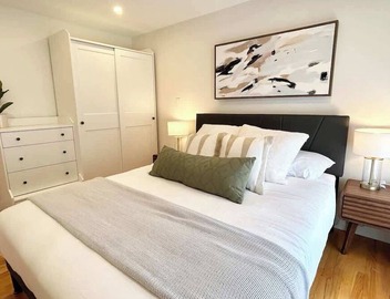 High-End Condo with Modern Flair 3