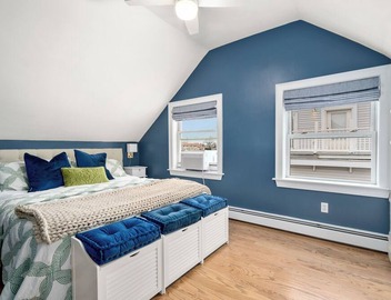 Charming 2-bedroom house in welcoming Swampscott with private beach 2