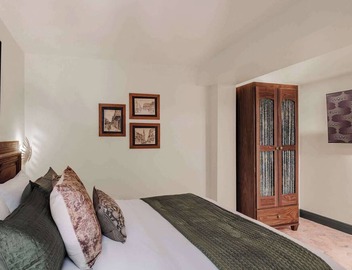 The Estella | 6BR Mansion Suite | Shared Pool 2