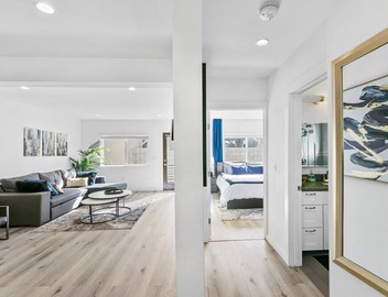 Chic Central 1 BR Parking, Sofa Bed, Washer/Dryer 2