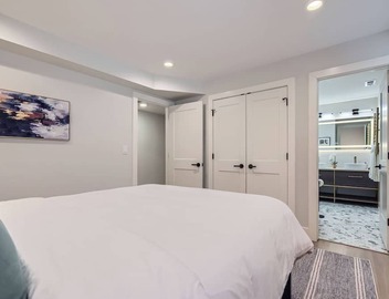 Beautiful Newly Renovated 3BR/2BA in the Heart of Andersonville 5
