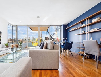 Luxury 2BR with Thames Riverside Views 3