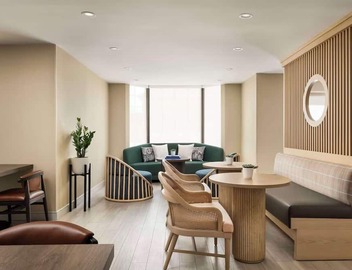 Enjoy Spacious Living at This Thornhill Suite w/Breakfast and Swimming Pool 3