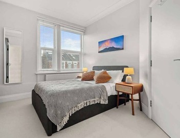 Brand NEW 2 BR Fulham Apt Nr Tube Station COZY 3