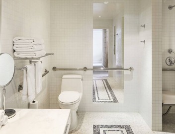 Metropolitan One Bedroom Suite at The London West Hollywood, Free Breakfast 3