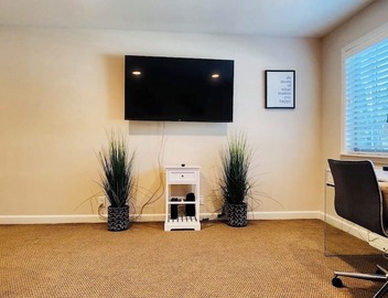 Stylish & Cozy 1BR Retreat Perfect for Work & Travel Prime Location! 5