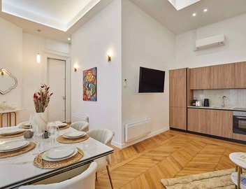 Luxurious AC apartment Saint Honoré 3