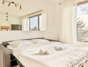 Modern Apt with Balcony-6P-Close to Disney/Paris 2