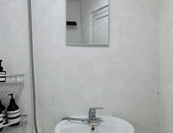 4 minutes walk from Gyeongbokgung Station | Korean traditional house| 3BR 4