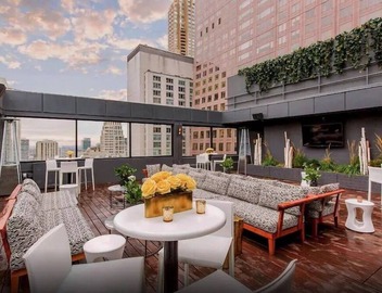 City Center Luxury, Double Queen - The Chicago Hotel Collection Mag Mile 2