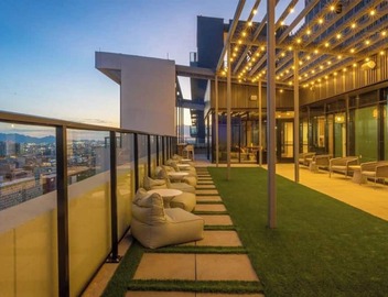 Boulevard Stays Modern Highrise STU Sky Pool, Gym 10 4