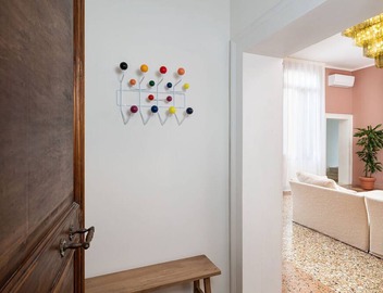 Venetian Architecture Meets Contemporary Design 3