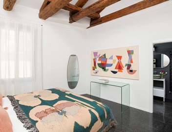 Venetian Architecture Meets Contemporary Design 4