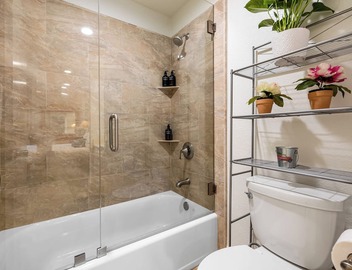 Gated Coastal Condo Pool + Hot Tubs Access Walk to Beach | Seabreeze Retreat 2