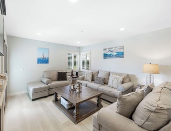 Gated Coastal Condo Pool + Hot Tubs Access Walk to Beach | Seabreeze Retreat 2