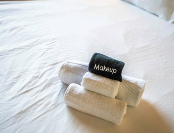Luxury Stay at DT PHX|Balcony,Pool,Gym,Parking,W/D 3