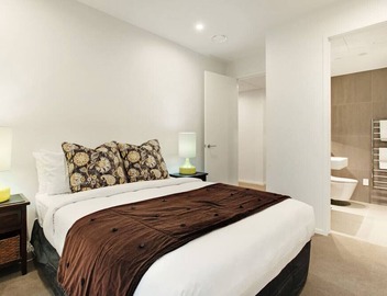 Gorgeous Home with Catalina Bay Views and Carpark 3