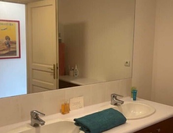 Stylish Apartment - 5 Min Walk to Center 3