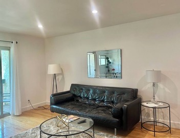 2-bedroom Condo in Heart of Downtown Calabasas 2