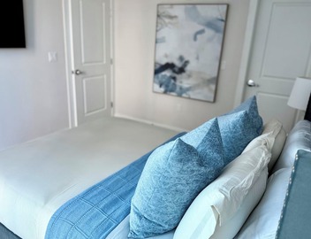 Chic & Modern 2BR Apartment in the Heart of Buckhead – Walk to Dining & Shops! 5