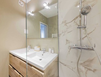 Beautiful apartment at Gare de l'Est Republique 5