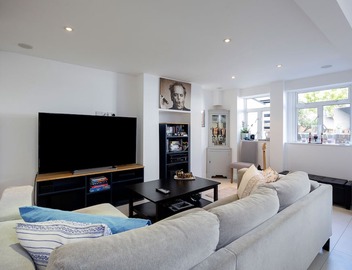 The Fulham Garden Maisonette, by Veeve 4